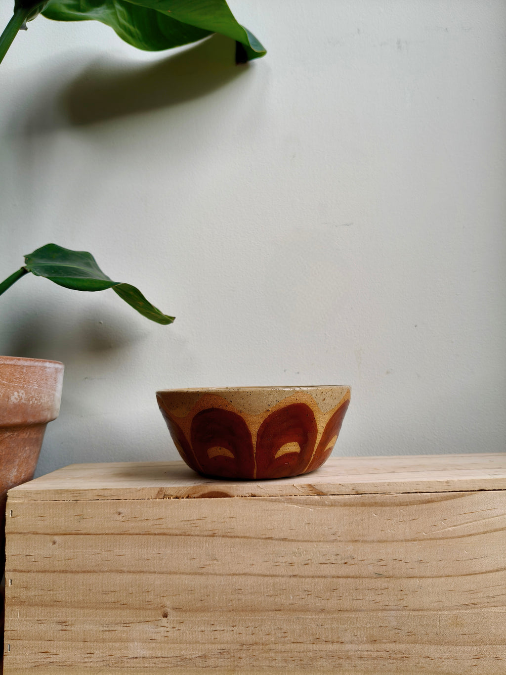 Scalloped bowl - hand painted - medium